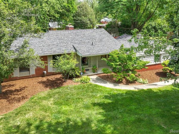 28432 Westerleigh Road, Farmington Hills, Mi 48334