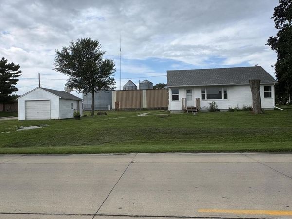 51 MERIDIAN, Tipton, IA 52772