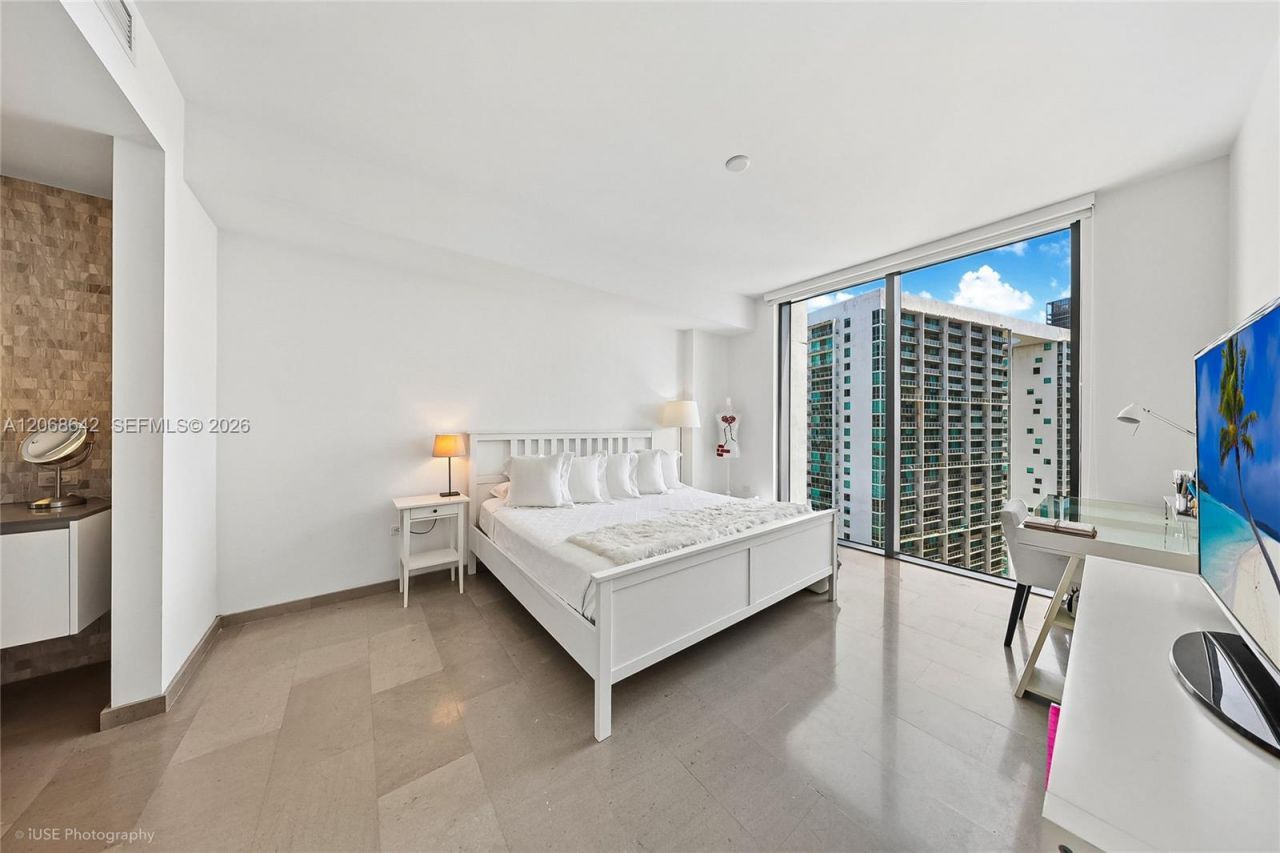 68 SE 6th St , Unit 2909, Miami, FL 33131 Photo