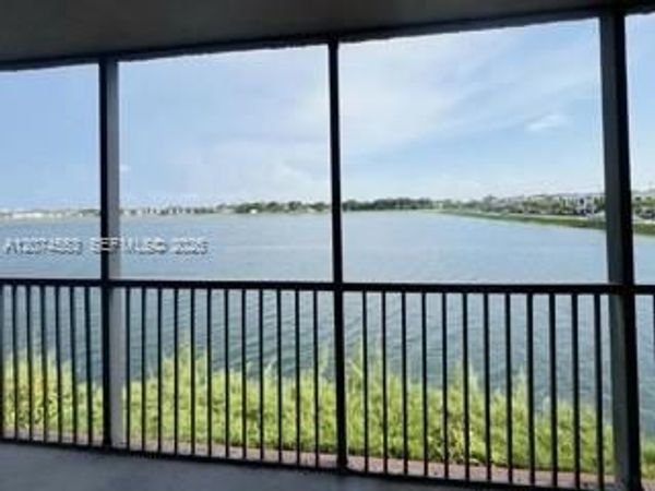 20860 San Simeon Way, Unit 205-6, Miami, FL 33179