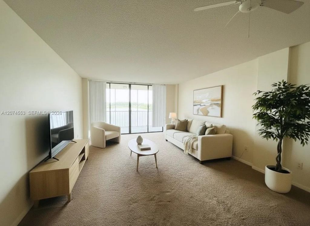 20860 San Simeon Way, Unit 205-6, Miami, FL 33179 Photo