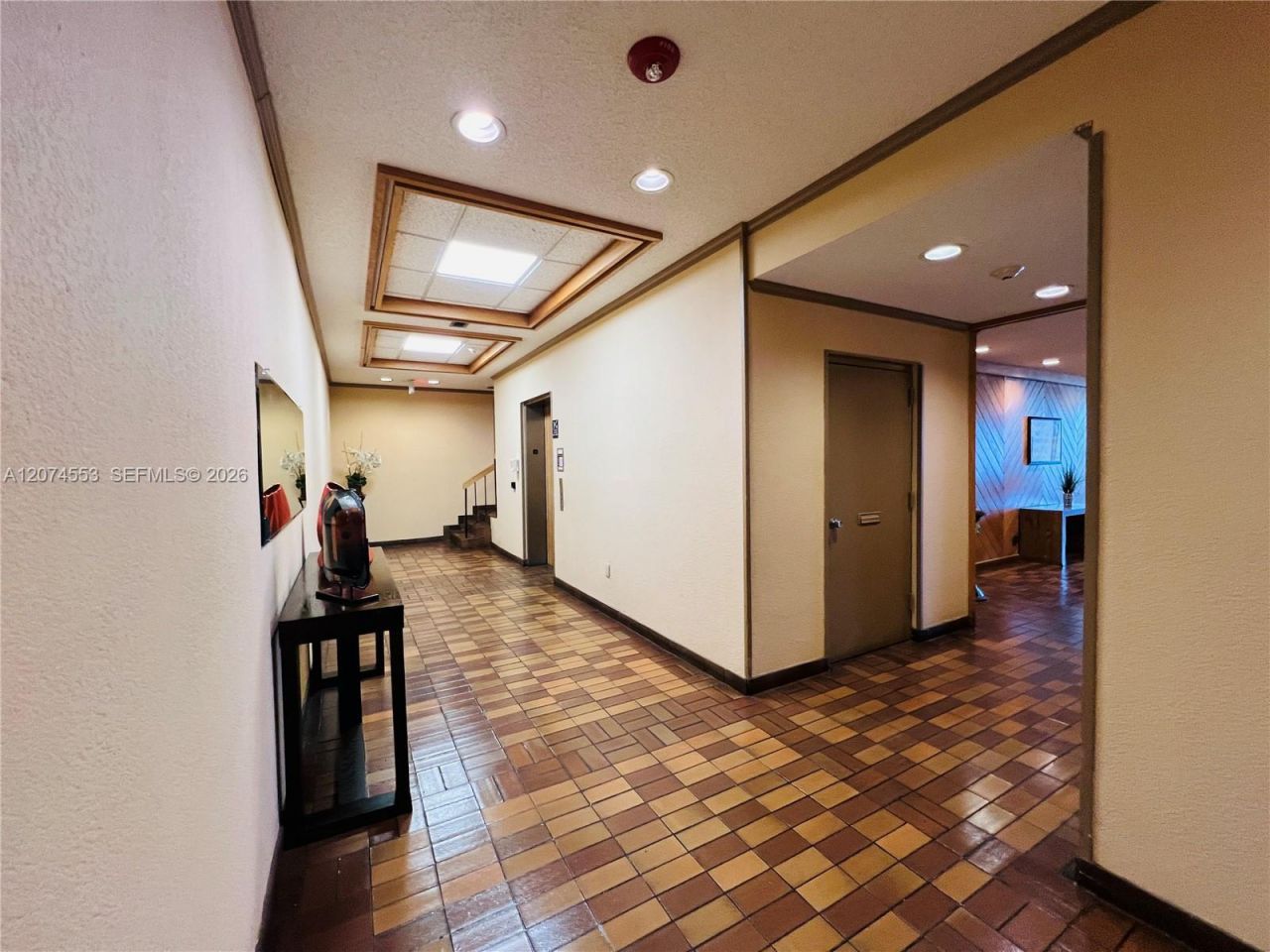 20860 San Simeon Way, Unit 205-6, Miami, FL 33179 Photo