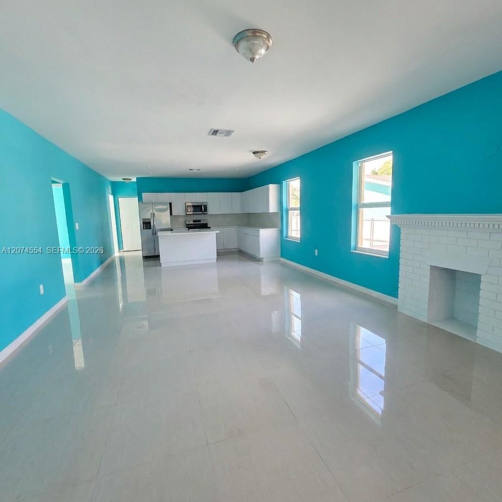 1934 NW 35th St , Miami, FL 33142 Photo
