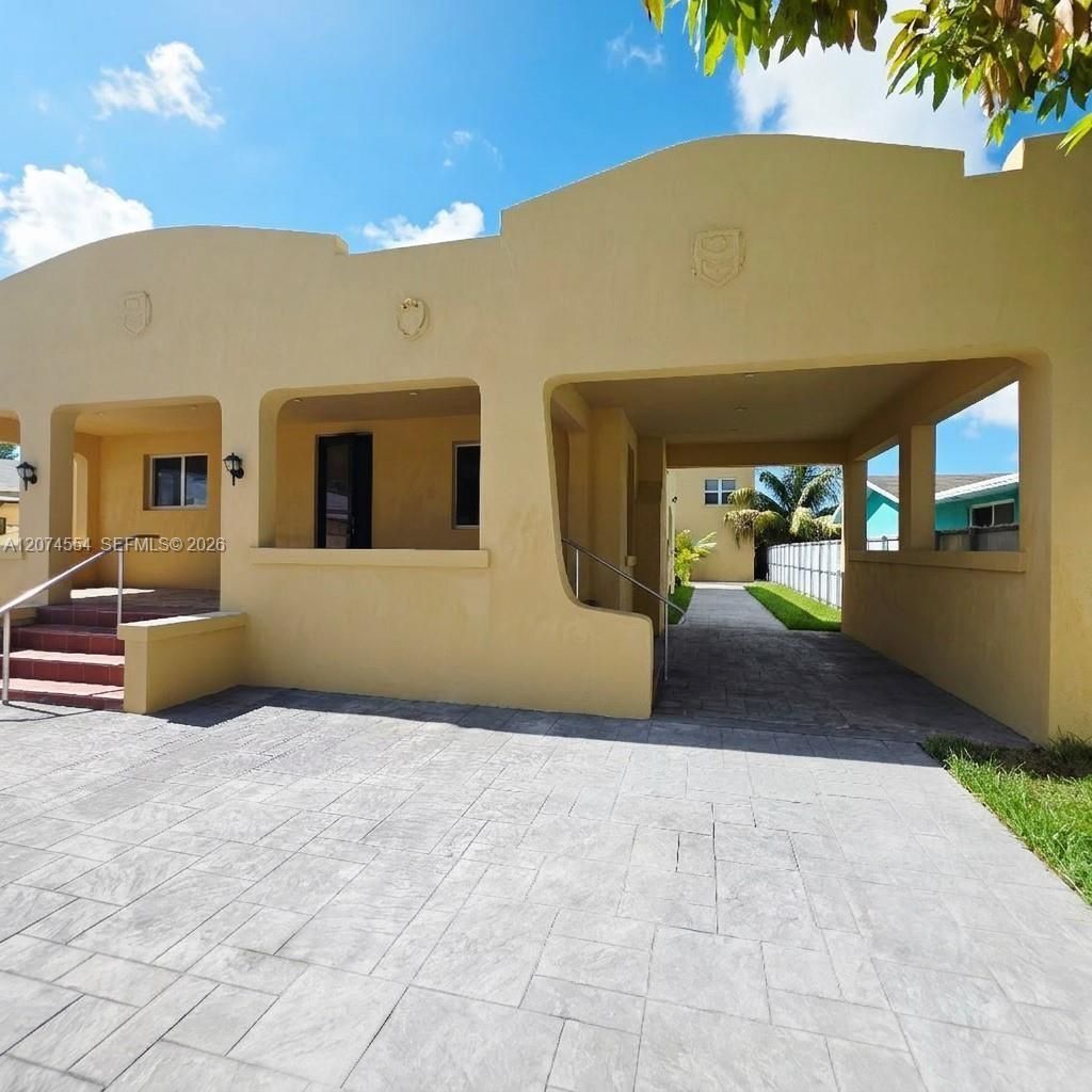 1934 NW 35th St , Miami, FL 33142 Photo
