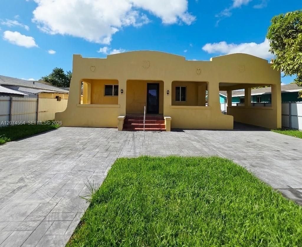 1934 NW 35th St , Miami, FL 33142 Photo