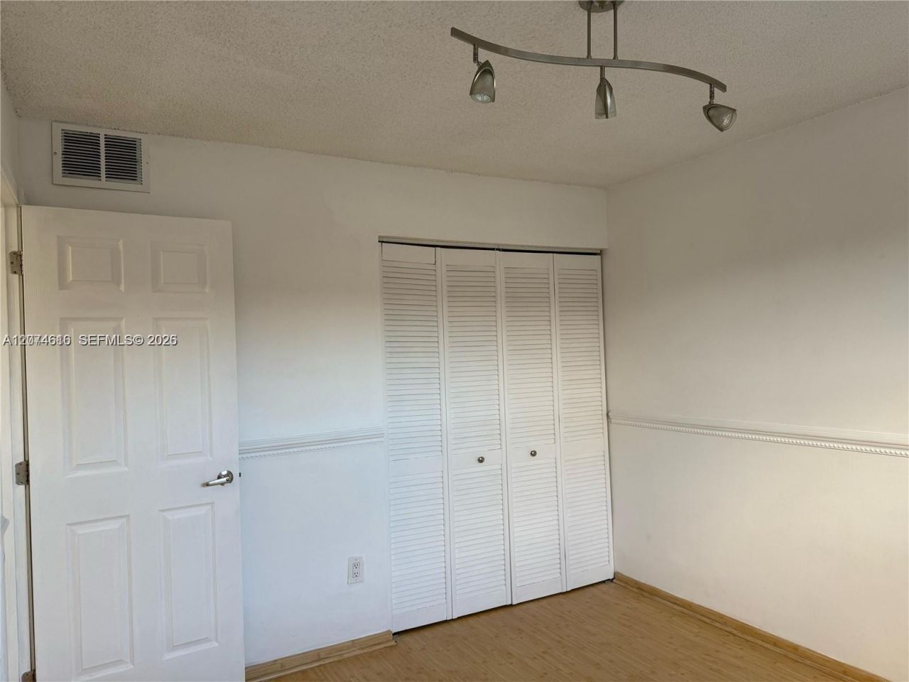 20800 NE 8th Ct , Unit 206-17, Miami, FL 33179 Photo