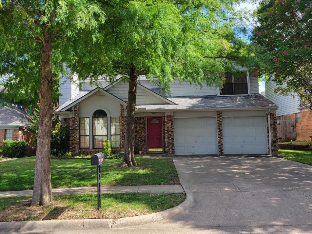 606 Squaw Creek Court, Arlington, TX 76018 Main Photo
