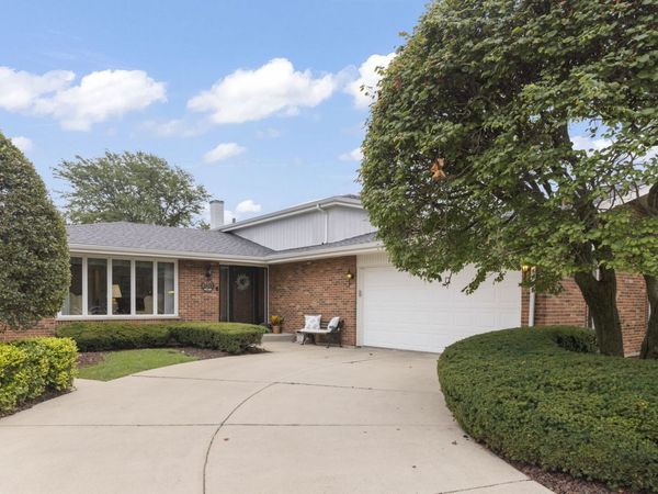 15213 Woodmar Drive , Orland Park, IL 60462