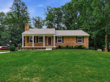 112 Valleywood Drive, Forest, VA 24551
