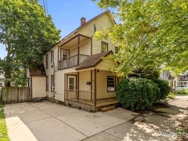816 Jennette Avenue NW, Grand Rapids, MI 49504