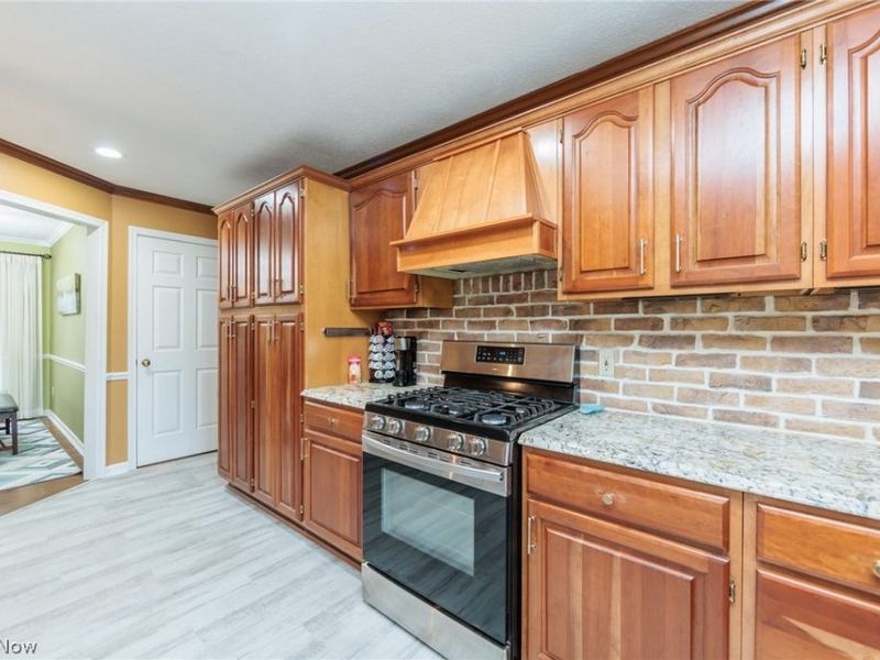 2012 21st Street, Cuyahoga Falls, OH 44223 Photo 5