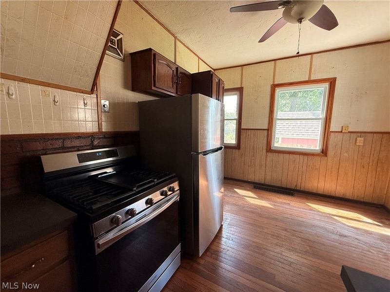1868 E 34th Street, Lorain, OH 44055 Photo 5