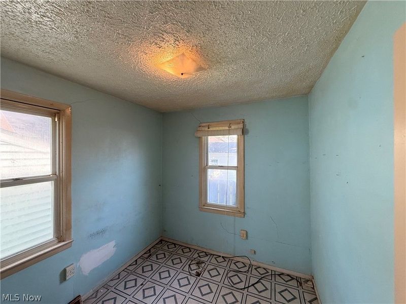 1868 E 34th Street, Lorain, OH 44055 Photo 8