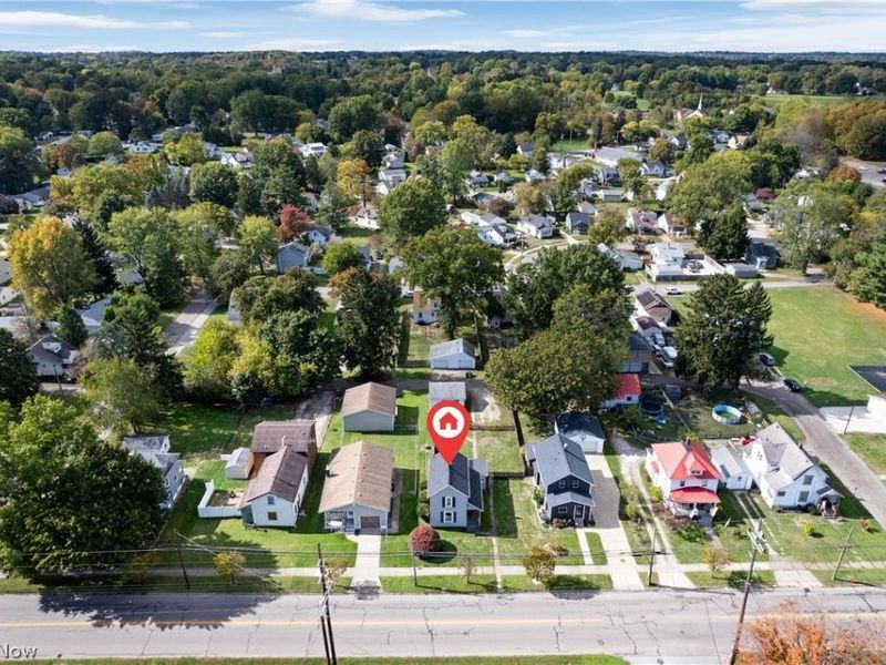 132 31st Street SW, Barberton, OH 44203 Photo 3
