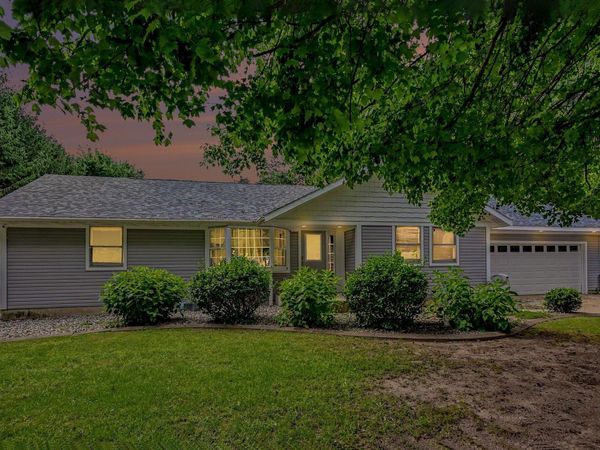 3002 N 350 E , Rolling Prairie, IN 46371