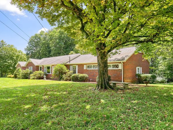 161 Kentucky Ave , Sewanee, TN 37375