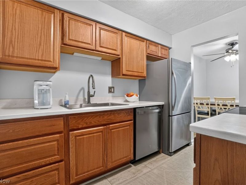 7970 Mentor Avenue, Unit I-7, Mentor, OH 44060 Photo 14