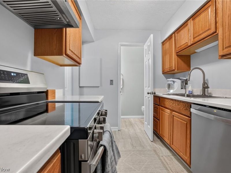 7970 Mentor Avenue, Unit I-7, Mentor, OH 44060 Photo 15