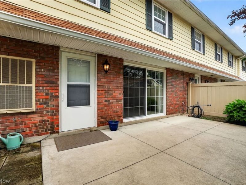 7970 Mentor Avenue, Unit I-7, Mentor, OH 44060 Photo 3