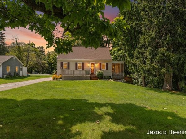 475 Northland Court NE, Rockford, MI 49341