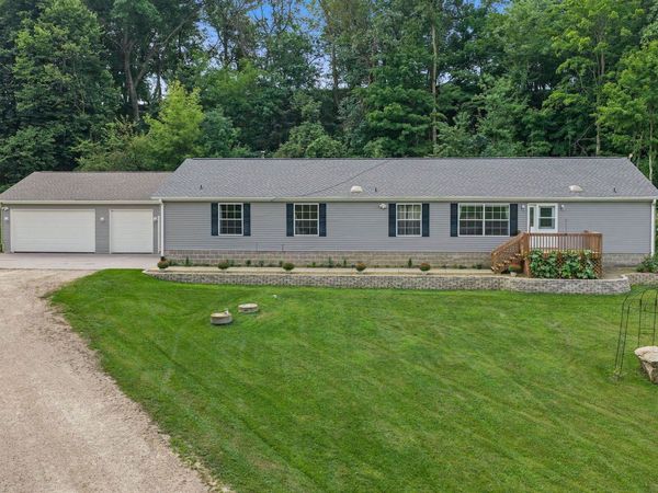 S1644 County Rd WD, Reedsburg, WI 53959