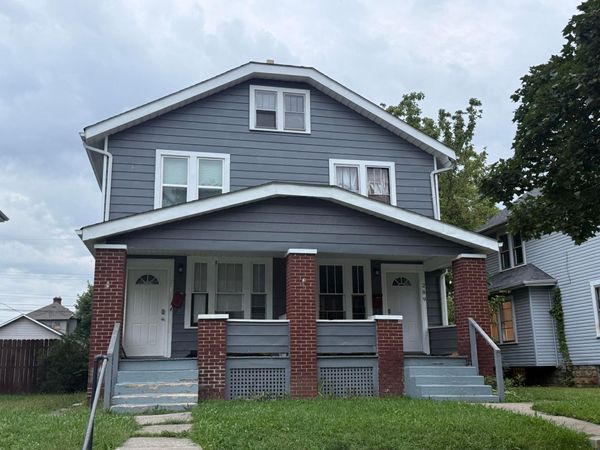 287 N Burgess Avenue , Columbus, OH 43204