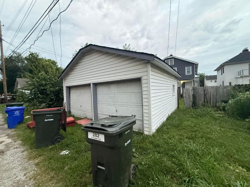 287 N Burgess Avenue, Columbus, OH 43204 Photo 4
