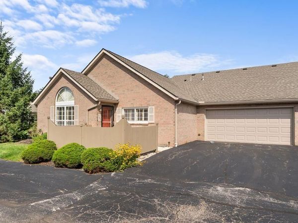 1297 Amberlea Drive E, Unit 12, Gahanna, OH 43230