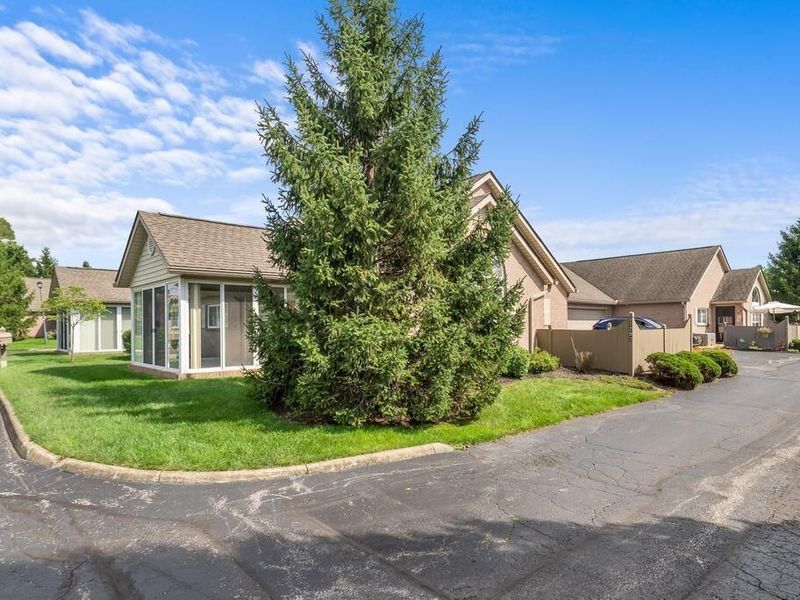 1297 Amberlea Drive E, Unit 12, Columbus, OH 43230 Photo 42