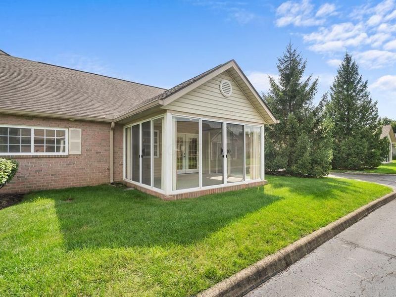 1297 Amberlea Drive E, Unit 12, Columbus, OH 43230 Photo 44