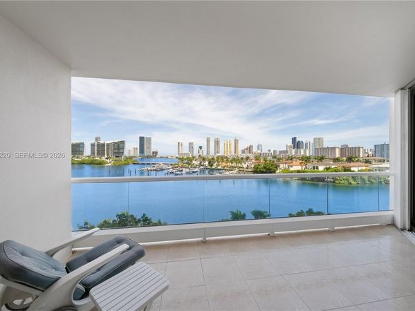 7000 Island Blvd, Unit 609, Aventura, FL 33160