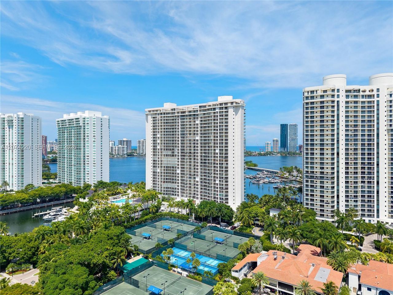 7000 Island Blvd , Unit 609, Aventura, FL 33160 Photo