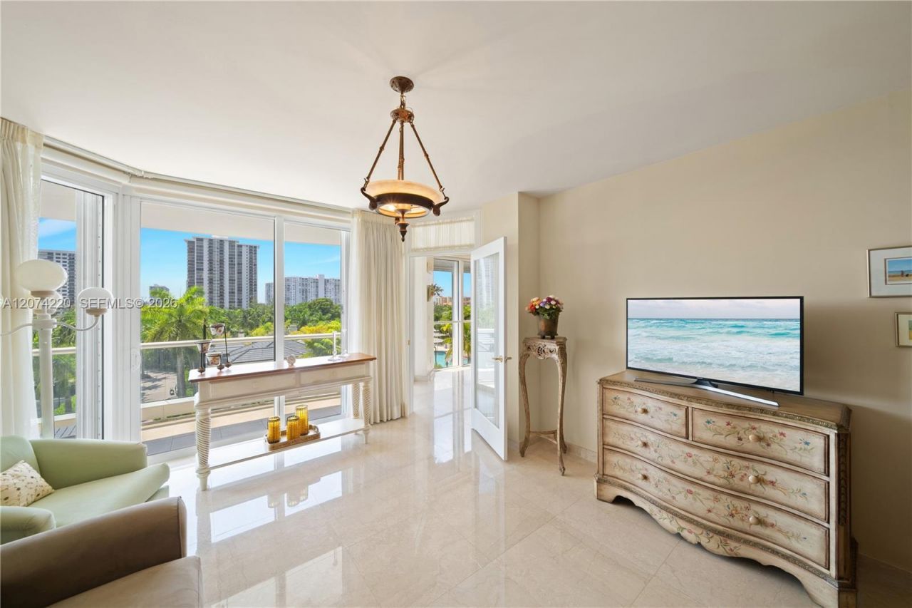 7000 Island Blvd , Unit 609, Aventura, FL 33160 Photo