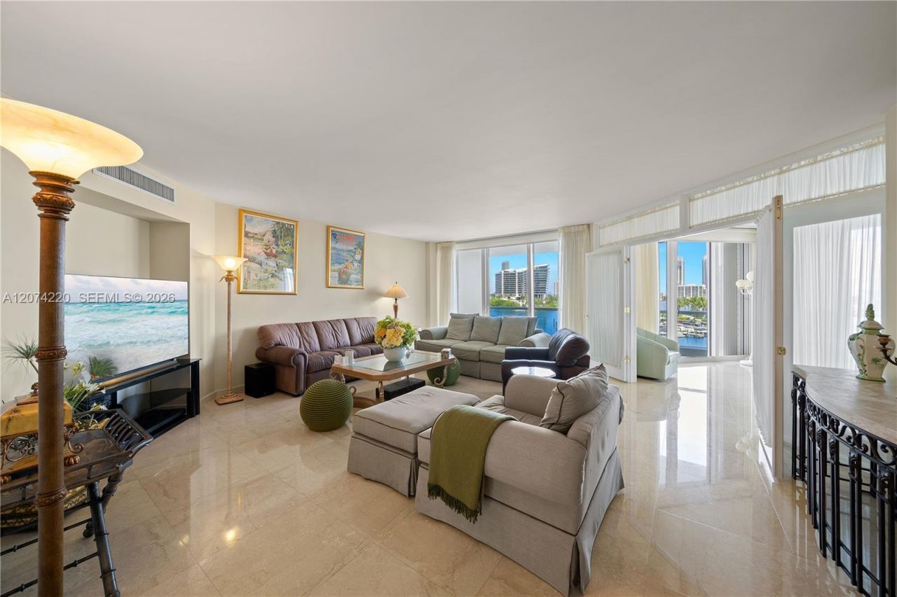 7000 Island Blvd , Unit 609, Aventura, FL 33160 Photo