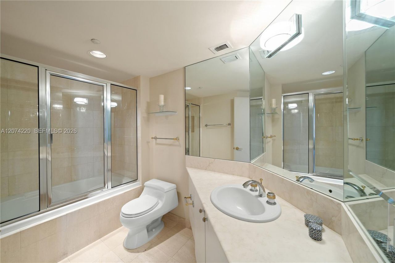 7000 Island Blvd , Unit 609, Aventura, FL 33160 Photo