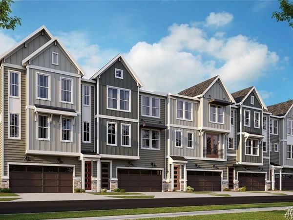 8914 W Gateway Heights W, Unit 82-503, Richmond Heights, MO 63144