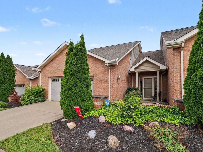 1864 Quarry Oaks Drive, Florence, KY 41042 Photo 1