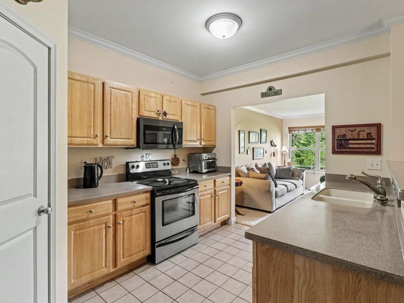 1864 Quarry Oaks Drive, Florence, KY 41042 Photo 12