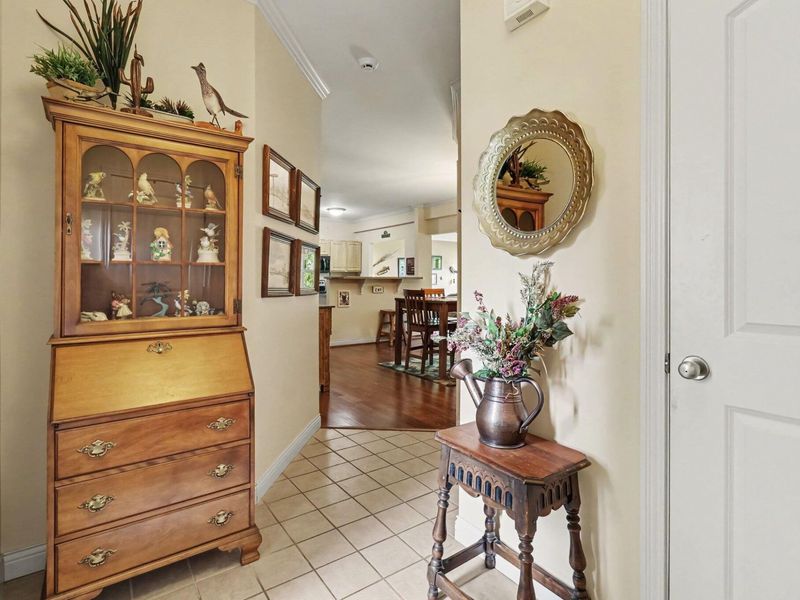 1864 Quarry Oaks Drive, Florence, KY 41042 Photo 4