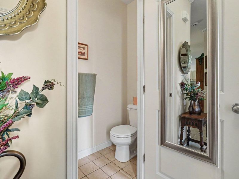 1864 Quarry Oaks Drive, Florence, KY 41042 Photo 6