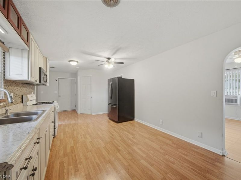 3121 3rd Street SE, Canton, OH 44707 Photo 4