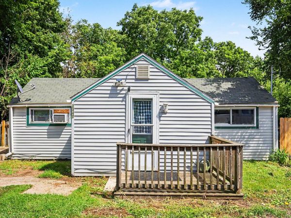 2347 Lansing Avenue, Jackson, MI 49202