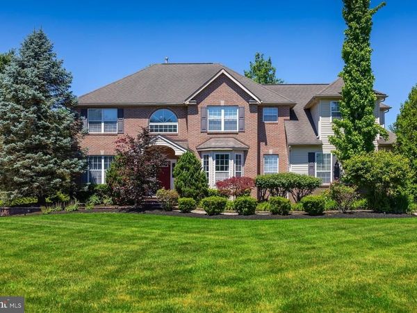 208 HICKORY LANE, MULLICA HILL, NJ 08062