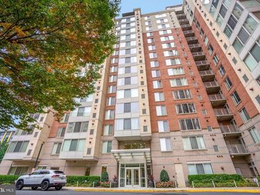 2726 GALLOWS ROAD, Unit 413, VIENNA, VA 22180