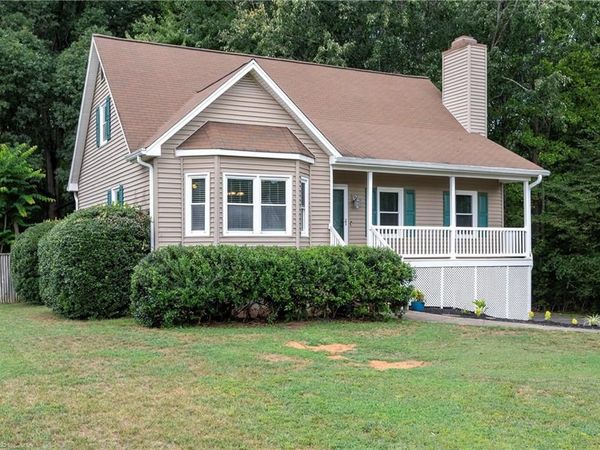 1113 Ridgecliff Drive , Rural Hall, NC 27045