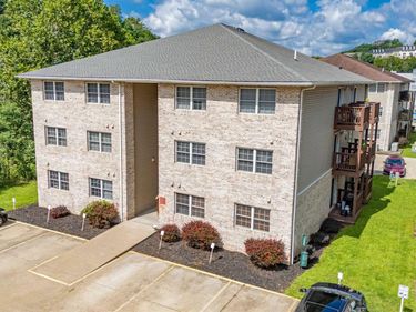 323 Creekside Drive, Morgantown, WV 26508