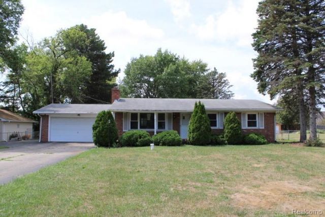 1031 Arapaho Drive, Burton, Mi 48509 Main Photo