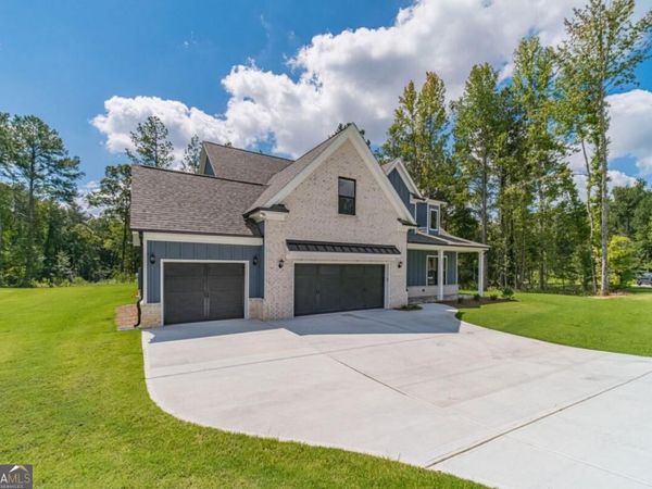 887 Bessie Court, Loganville, GA 30052