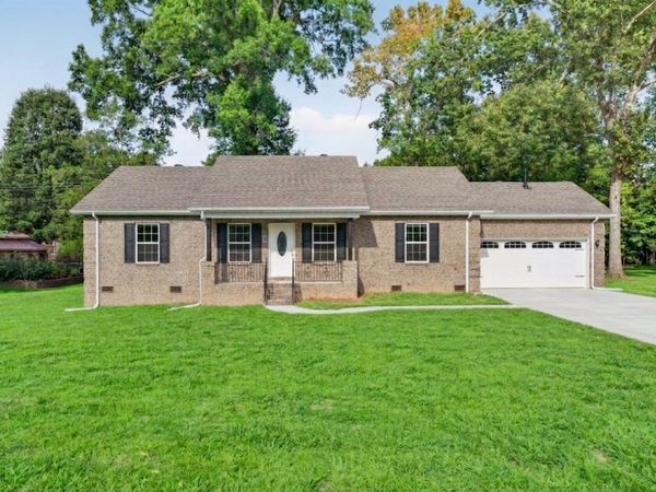 1006 Ovoca Rd , Tullahoma, TN 37388