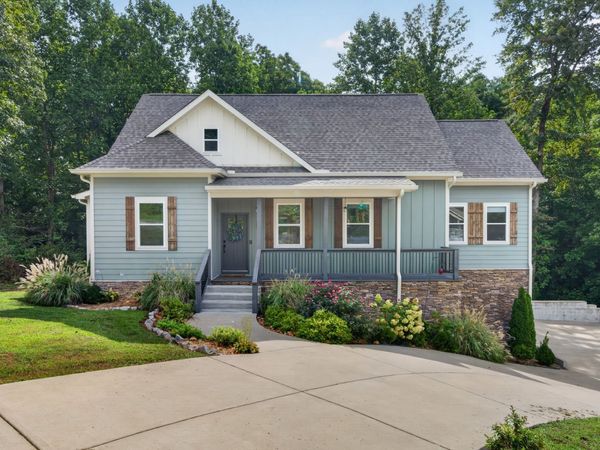809 Ruby Way , White Bluff, TN 37187